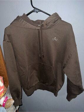 ALO Yoga Women’s Brown Pullover Hoodie Sweater